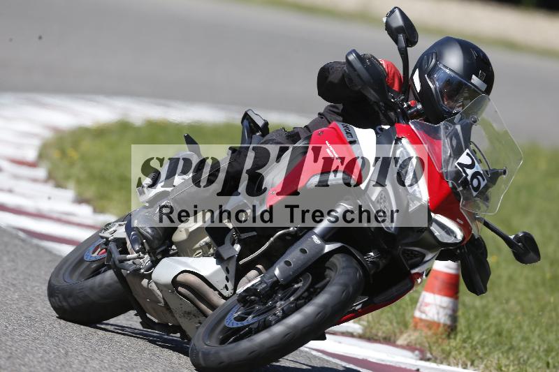 /Archiv-2025/48 25.08.2025 Cornu Master School ADR/blau-bleu/26